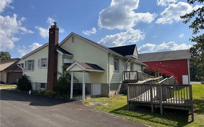 Pictures of Office property located at 6105 Old Route 8, Butler, PA 16002 for lease - image #1