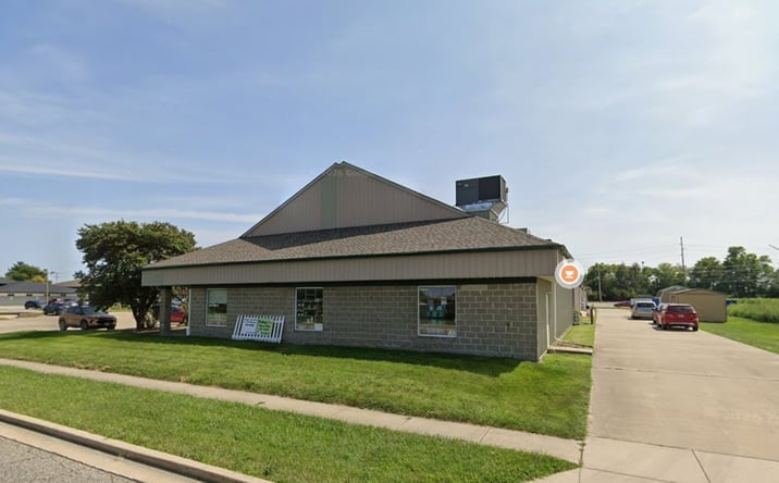 Pictures of Retail property located at 3301 Robbins Rd, Springfield, IL 62704 for lease - image #1