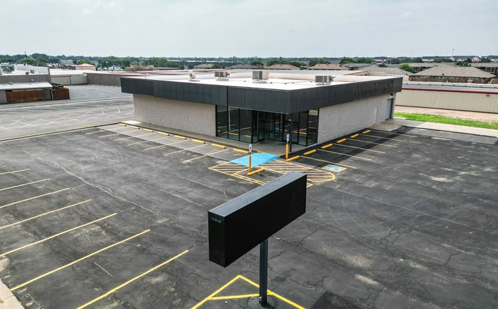 Pictures of Retail property located at 5819 4th Street, Lubbock, TX 79416 for lease - image #1