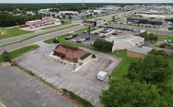 Pictures of Retail, Restaurant property located at 5960 Pensacola Boulevard, Pensacola, FL 32505 for lease - image #1