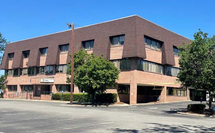 Pictures of Office property located at 31-00 Broadway, Fair Lawn, NJ 07621 for lease - image #1