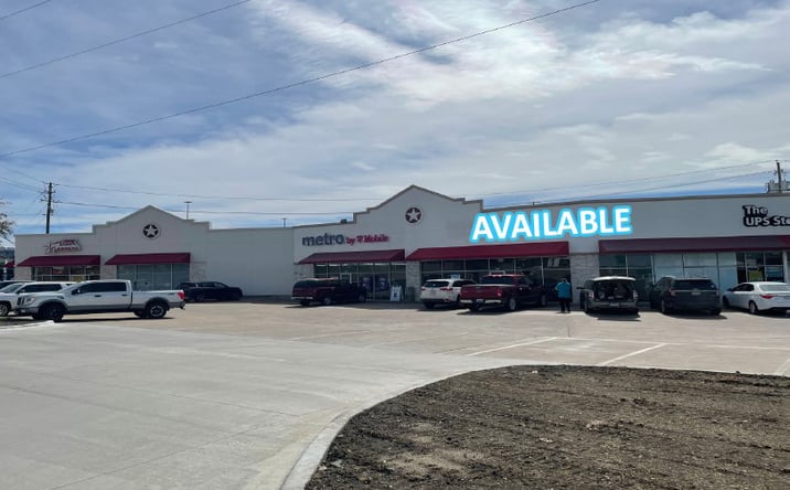 Pictures of Retail property located at 734 E Hwy 82, Sherman, TX 75090 for lease - image #1