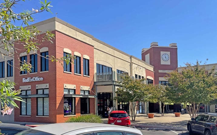 Pictures of Retail, Office property located at 700 E Sonterra Blvd, San Antonio, TX 78258-4299 for lease - image #1