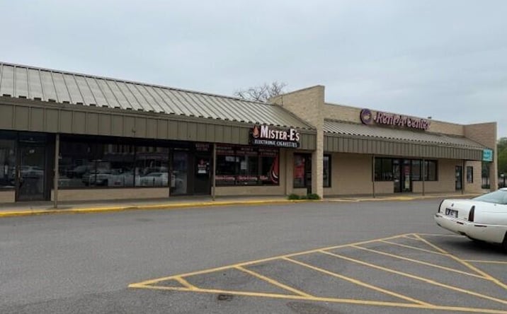 Pictures of Retail, Restaurant property located at 16-110 E Main Street 30, Niles, MI 49120 for lease - image #1