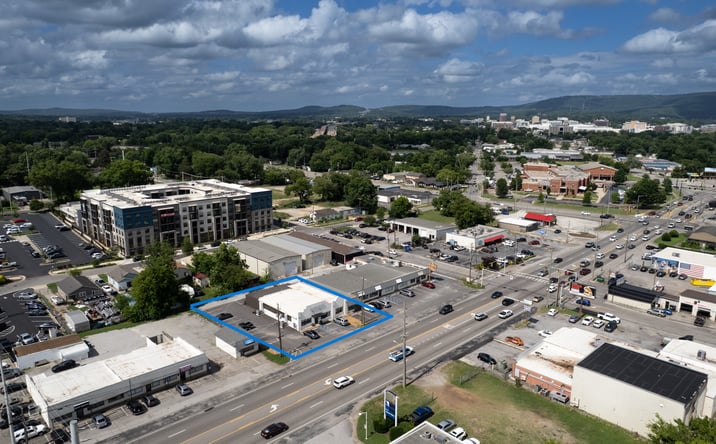 Pictures of Retail, Office property located at 3306 Governors Dr SW, Huntsville, AL 35805 for lease - image #1