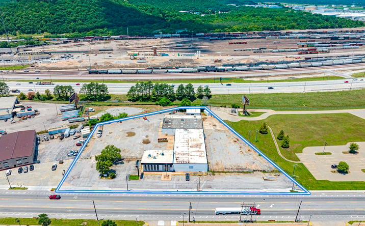 Pictures of Industrial property located at 3230 Southwest Boulevard, Tulsa, OK 74107 for lease - image #1