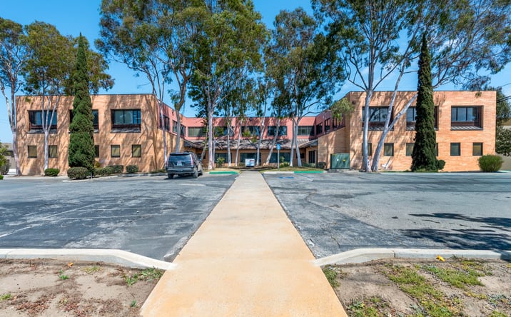 Pictures of Office property located at 1982-1984 Obispo Avenue, Signal Hill, CA 90755 for lease - image #1