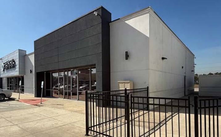 Pictures of Retail, Office, Restaurant property located at 11501 N. Sam Houston Pkwy E., Humble, TX 77396 for lease - image #1