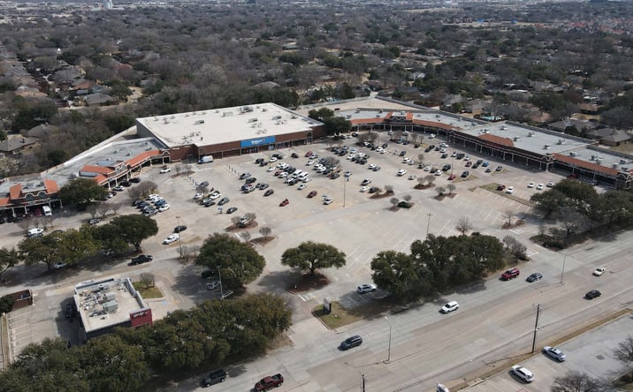Pictures of Retail property located at 3000 Custer Road, Plano, TX 75075 for lease - image #1