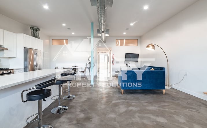 Pictures of Retail, Office property located at 5655 Beverly Boulevard, Los Angeles, CA 90004 for lease - image #1