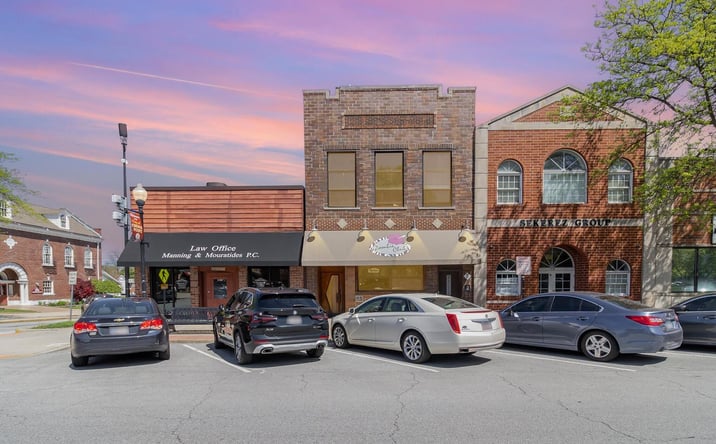 Pictures of Office property located at 118 W Clark Street 2, Crown Point, IN 46307 for lease - image #1