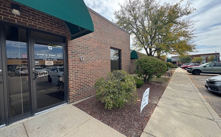 Pictures of Office, Retail property located at 34 N ISLAND Avenue G, Batavia, IL 60510 for lease - image #1