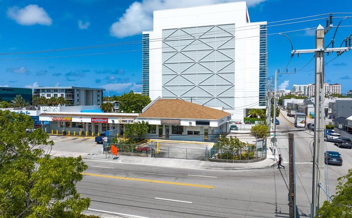 Pictures of Retail, Industrial property located at 1596 Cordova Road, Fort Lauderdale, FL 33316 for lease - image #1