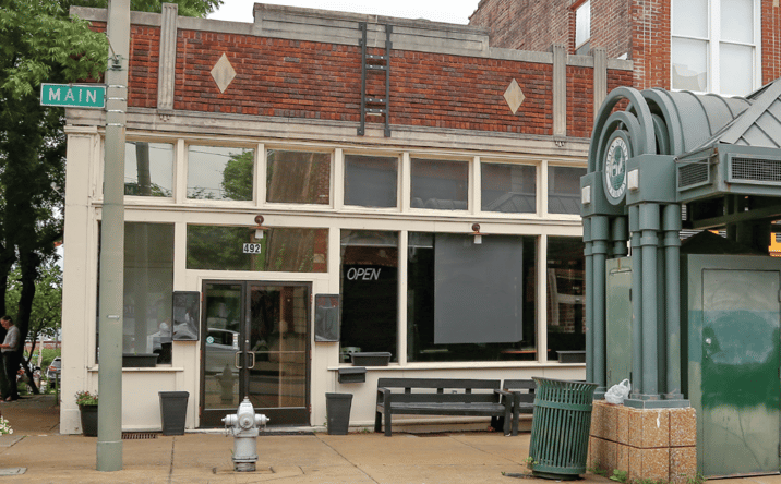 Pictures of Retail, Restaurant property located at 492 South Main Street, Memphis, TN 38103 for lease - image #1