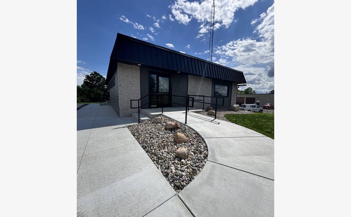 Pictures of Retail, Office property located at 1907 West M 21, Owosso, MI 48867 for lease - image #1