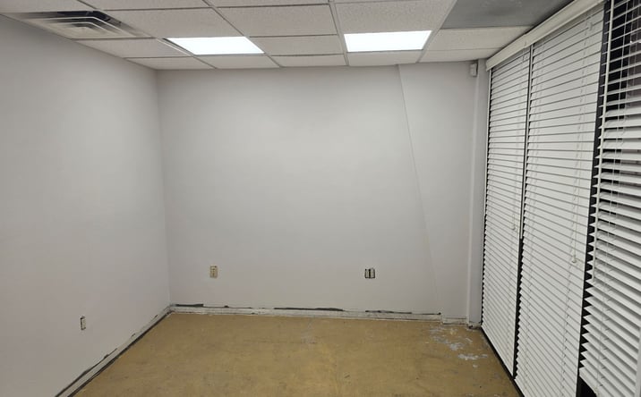 Pictures of Office property located at 6489 Parkland Drive, Sarasota, FL 34243 for lease - image #1