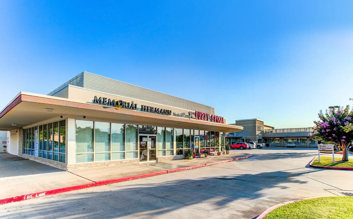 Pictures of Retail property located at 5301 Bissonnet Street, Bellaire, TX 77401 for lease - image #1