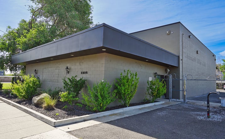 Pictures of Retail, Office, Industrial property located at 1214 Fruitvale Boulevard, Yakima, WA 98902 for lease - image #1