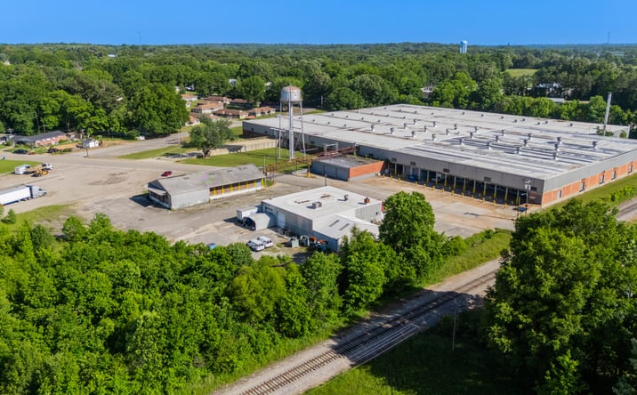 Pictures of Industrial property located at 501 W 10th St, Trenton, TN 38382 for lease - image #1