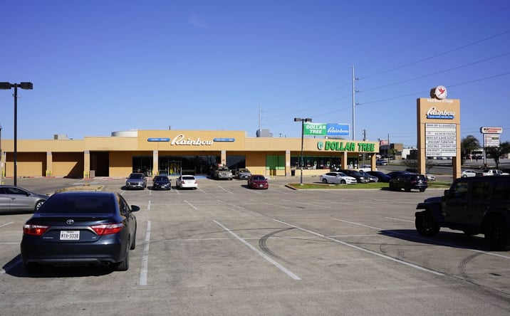 Pictures of Retail property located at 4343 W Camp Wisdom Rd, Dallas, TX 75237 for lease - image #1