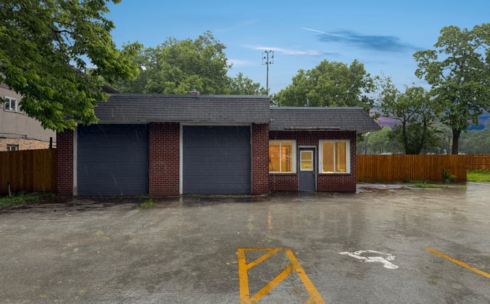 Pictures of Retail, Special Purpose property located at 214 Bridge Street, Wilmington, IL 60481 for lease - image #1