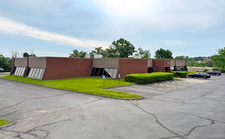 Pictures of Office property located at 3394 MCKELVEY RD, BRIDGETON, MO 63044-2531 for lease - image #1
