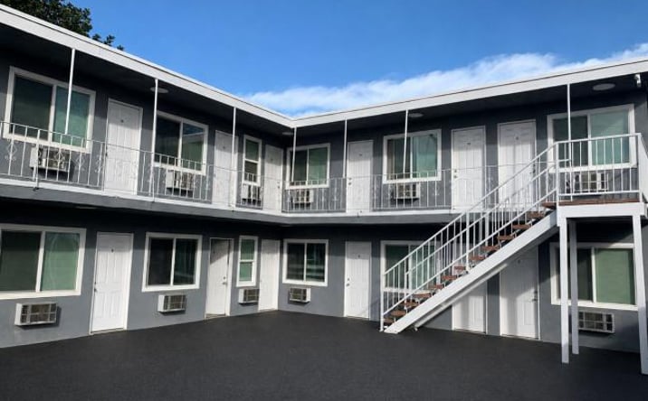 Pictures of Special Purpose property located at 1104 East 51st Street, Los Angeles, CA 90011 for lease - image #1