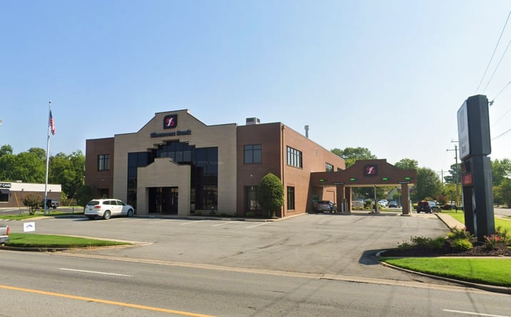 Pictures of Office property located at 800 North Arkansas Avenue, Russellville, AR 72801 for lease - image #1