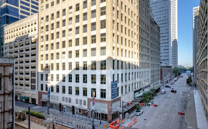 Pictures of Retail property located at 914 Main Street, Houston, TX 77002 for lease - image #1