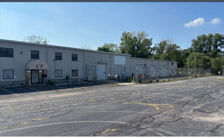 Pictures of Industrial property located at 1739 Cassopolis St., Elkhart, IN 46514 for lease - image #1