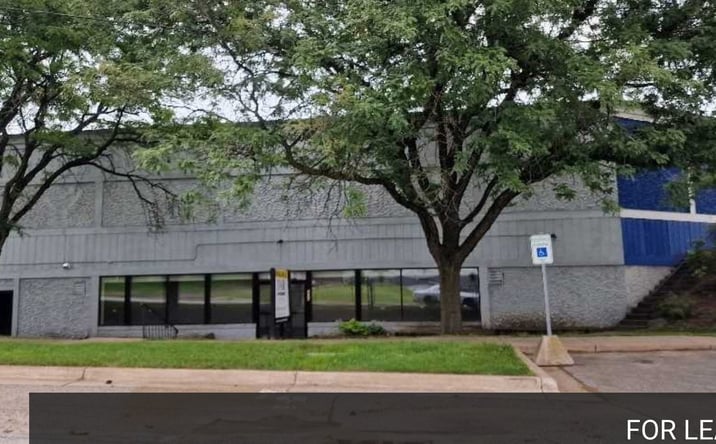 Pictures of Retail property located at 2975 28th Street Southeast, Kentwood, MI 49512 for lease - image #1