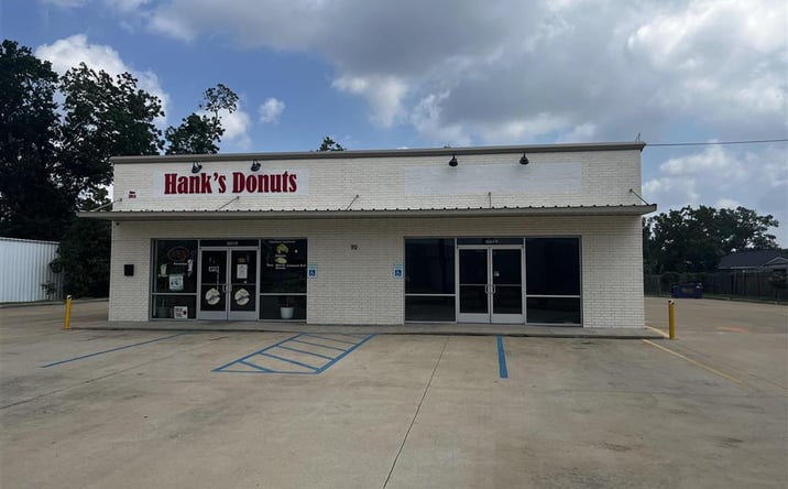 Pictures of Special Purpose property located at 911 E Prien Lake Road 2, Lake Charles, LA 70601 for lease - image #1