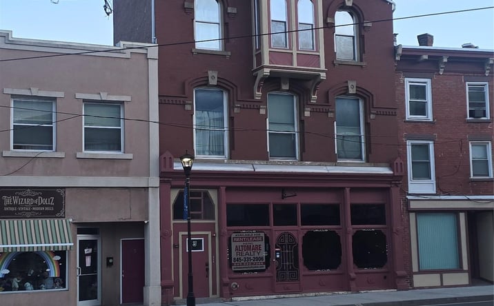 Pictures of Restaurant property located at 3 South Street 4, Middletown, NY 10940 for lease - image #1