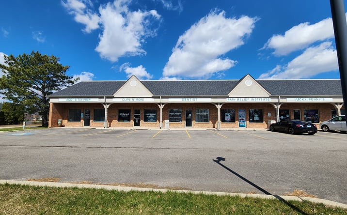 Pictures of Retail property located at 2450 Grass Lake Road B, Lindenhurst, IL 60046 for lease - image #1