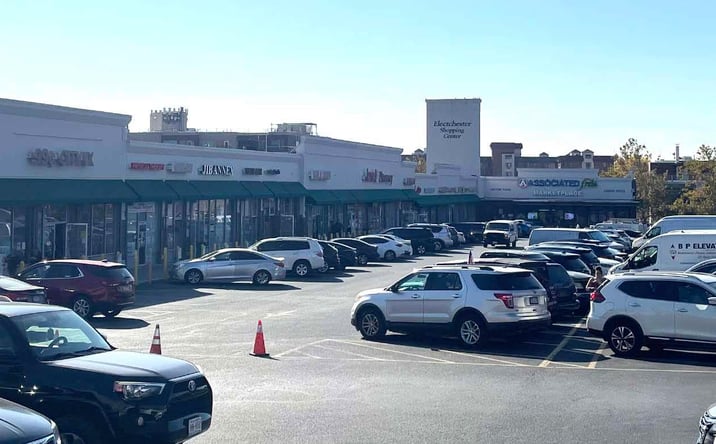 Pictures of Retail property located at 70-63 Parsons Blvd, New York City, NY 11365 for lease - image #1