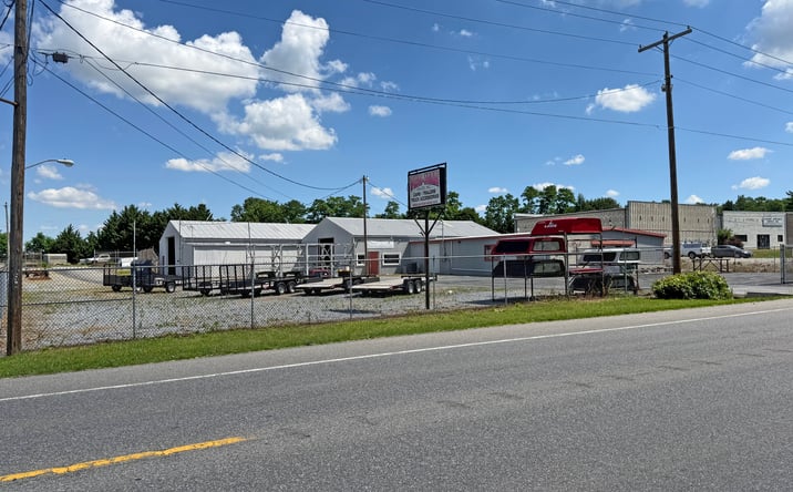 Pictures of Retail, Industrial property located at 20354 LEITERSBURG PIKE, HAGERSTOWN, MD 21742 for lease - image #1