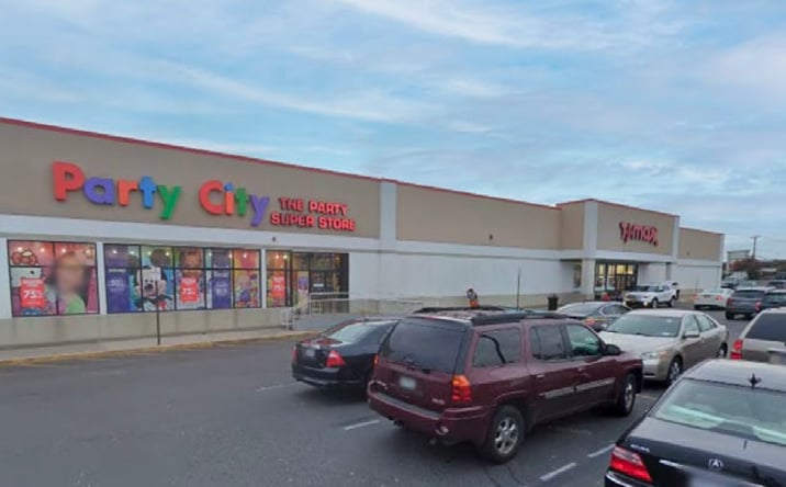 Pictures of Retail property located at 2317 New Hyde Park Road, New Hyde Park, NY 11042 for lease - image #1