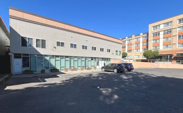 Pictures of Office property located at 3401 RAINIER AVE S, SEATTLE, WA 98144 for lease - image #1