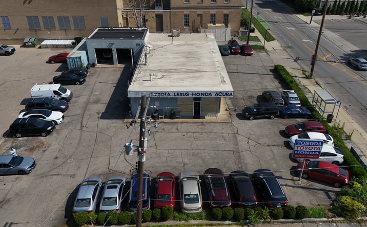 Pictures of Retail, Special Purpose property located at 3395 Indianola Avenue, Columbus, OH 43214 for lease - image #1