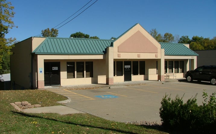 Pictures of Office, Industrial property located at 3725 GENE FIELD RD, SAINT JOSEPH, MO 64506 for lease - image #1