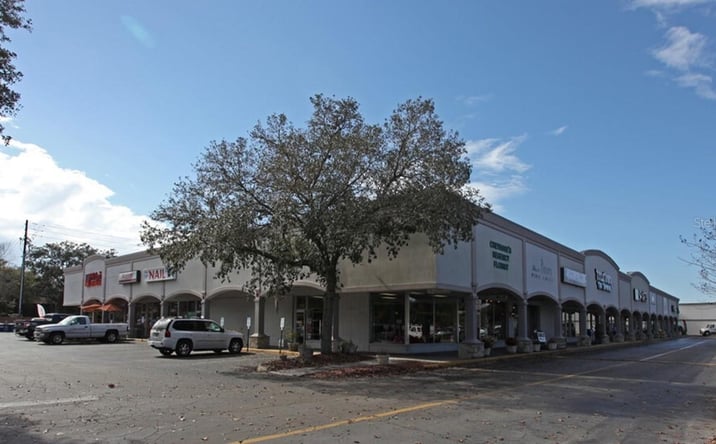 Pictures of Retail property located at 3411 West University Avenue, Gainesville, FL 32607 for lease - image #1