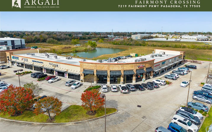Pictures of Retail property located at 7219 Fairmont Pkwy, Pasadena, TX 77505 for lease - image #1