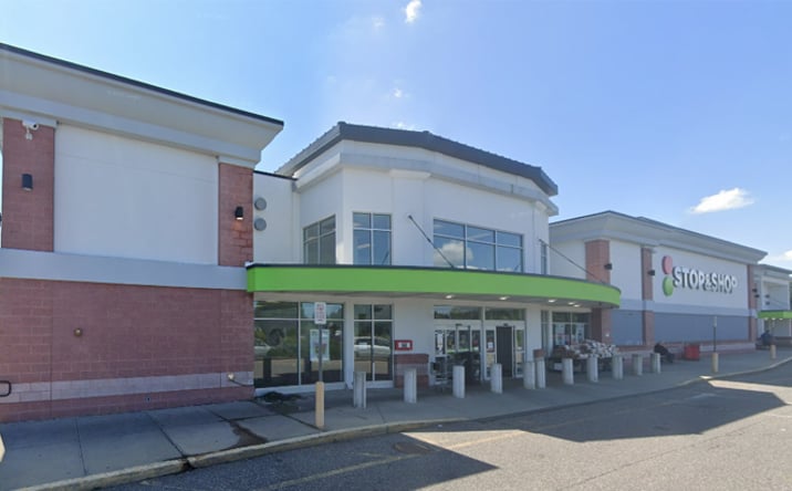 Pictures of Retail property located at 1615 Old Country Road, Riverhead, NY 11901-4416 for lease - image #1