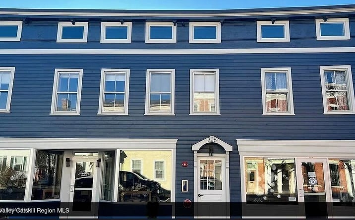 Pictures of Retail, Office, Special Purpose, Restaurant, Industrial, Land property located at 205-207 Warren Street #Store, Hudson, NY 12534 for lease - image #1