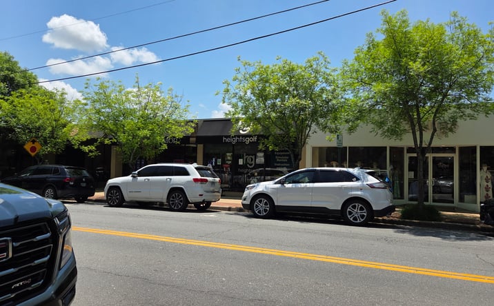 Pictures of Retail property located at 5815 Kavanaugh Boulevard, Little Rock, AR 72207 for lease - image #1