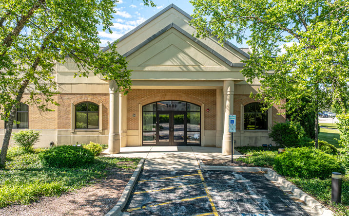 Pictures of Office property located at 7000 S County Line Rd, Burr Ridge, IL 60527 for lease - image #1