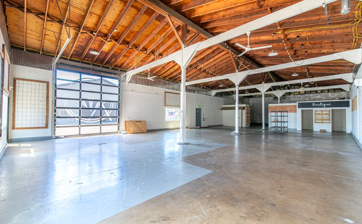 Pictures of Retail, Industrial property located at 4761 Lancaster Drive Northeast, Salem, OR 97305 for lease - image #1