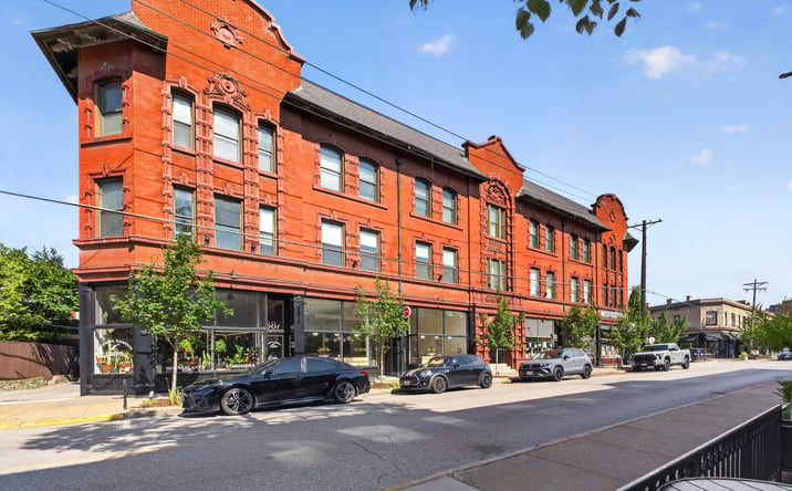 Pictures of Office property located at 393 N. Euclid Avenue, St. Louis, MO 63108 for lease - image #1