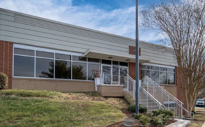 Pictures of Office property located at 927 Maple Grove Drive, Fredericksburg, VA 22407 for lease - image #1