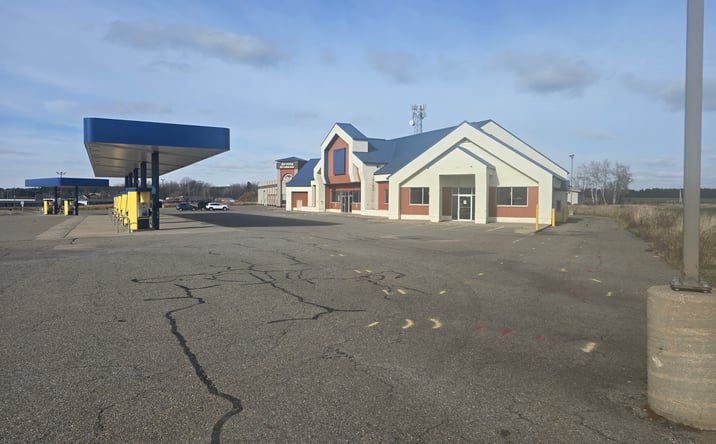 Pictures of Retail property located at 1505 West McMillan Street, Marshfield, WI 54449 for lease - image #1
